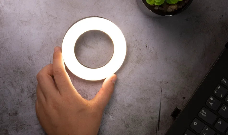 OlumiRing Clip-On LED Ring Light